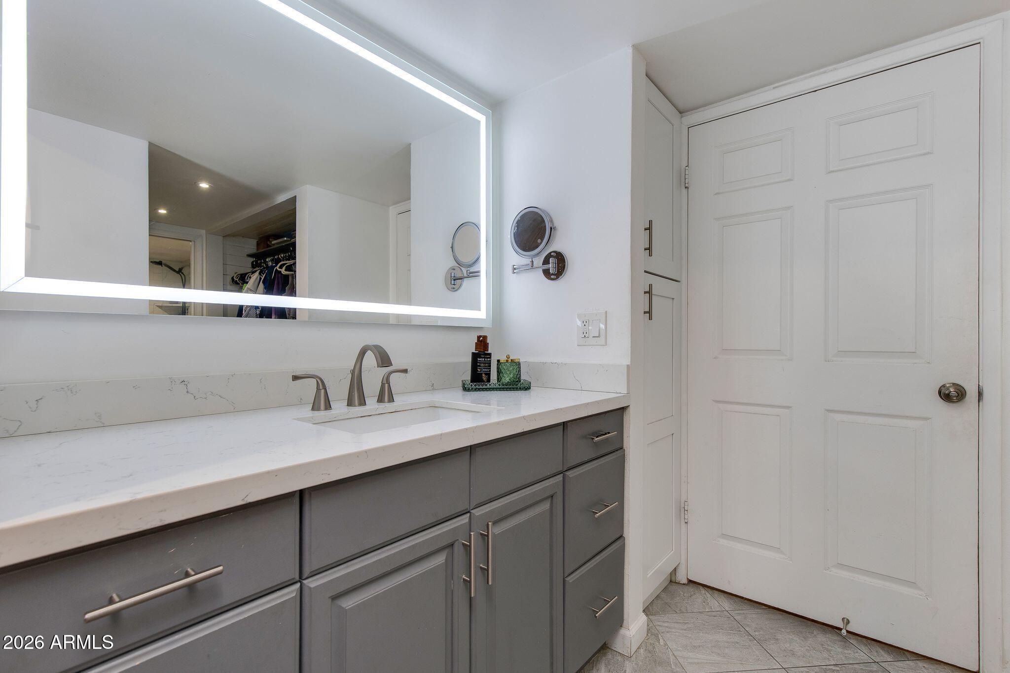 5132 North 31st Way, Unit 116 Phoenix, AZ 85016 - Photo 6 of 14 25-31st
