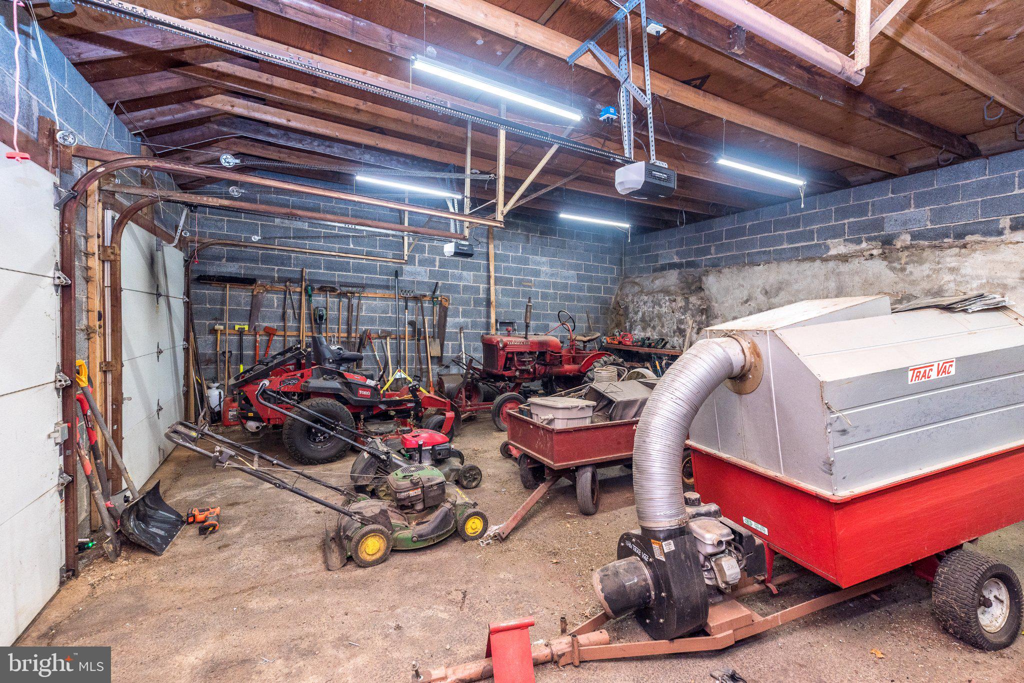 389 Reservoir Road Quakertown, PA 18951 - Photo 68 of 74 Oversized Two Car Garage