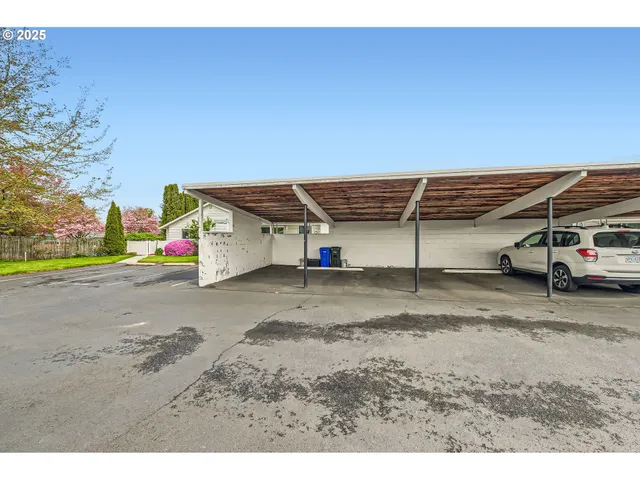 a view of parking area