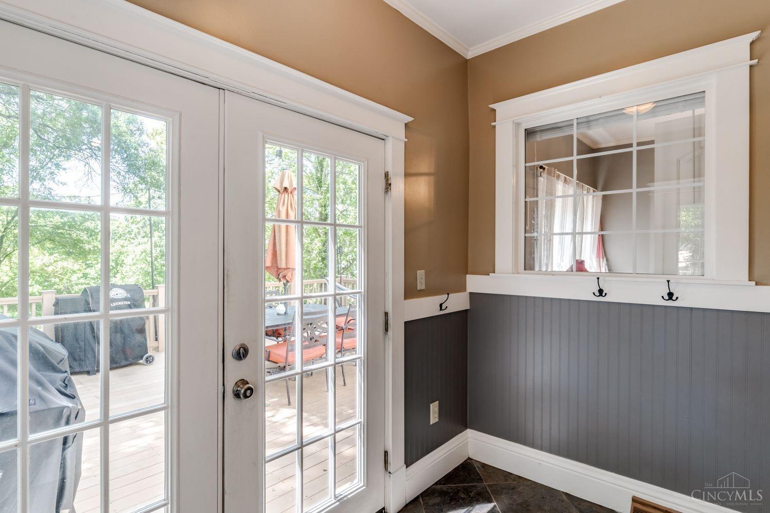 3813 Boomer Road Cincinnati, OH 45247 - Photo 23 of 69