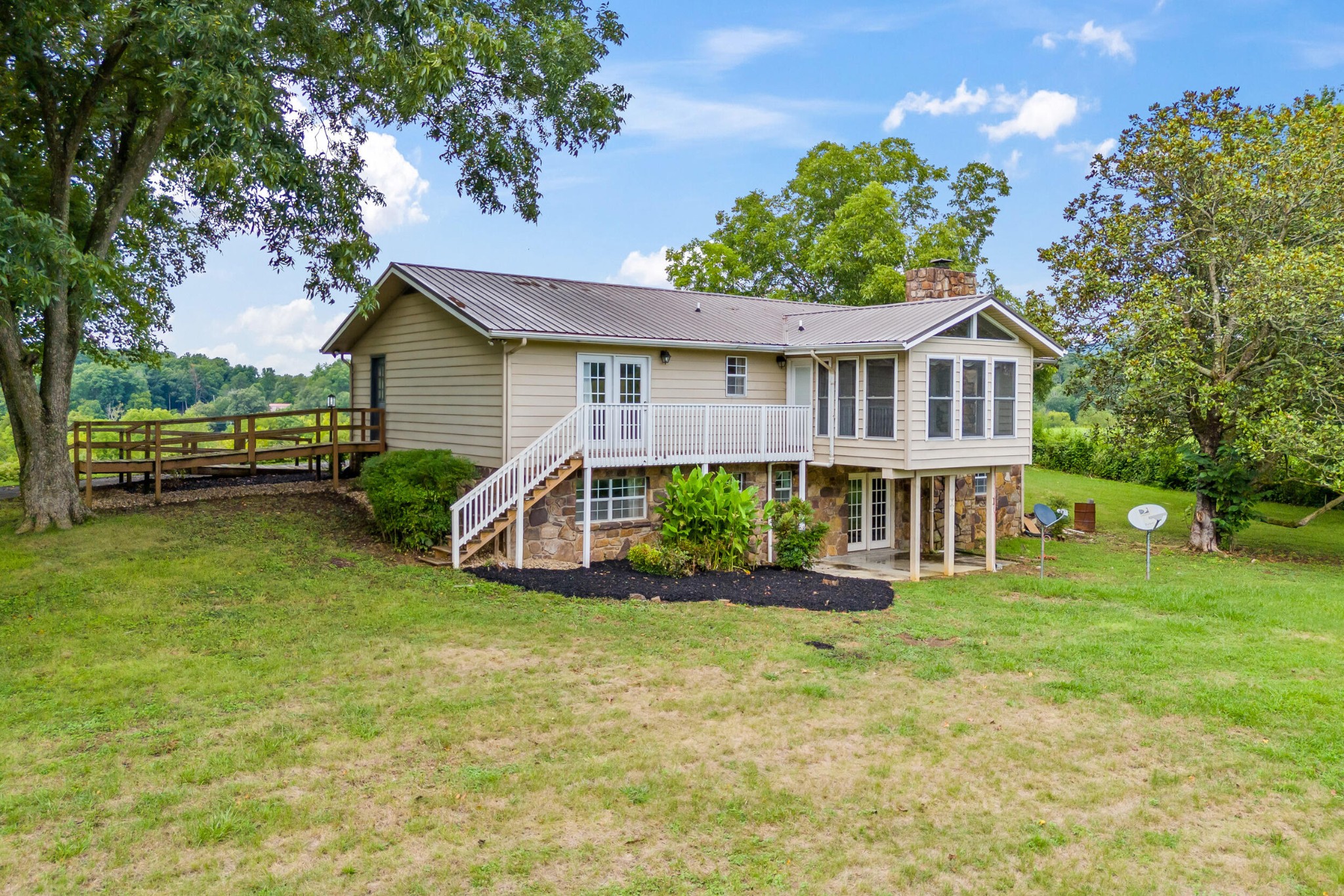 2719 Bethel Church Road Sevierville, TN 37876 - Photo 1 of 57 Gallery Image 1