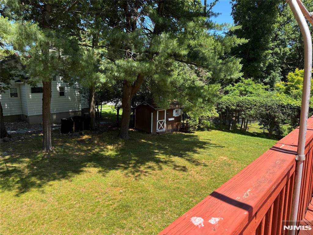 76 Cider Mill Road Hawthorne, NJ 07506 - Photo 24 of 27