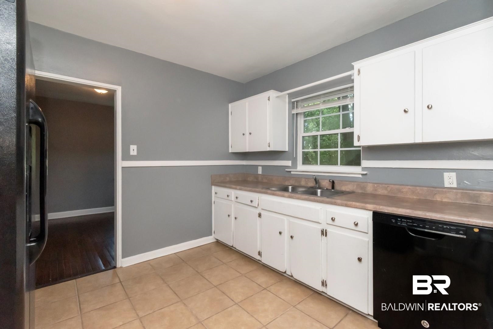 3521 Spring Hill Avenue Mobile, AL 36608 - Photo 13 of 27