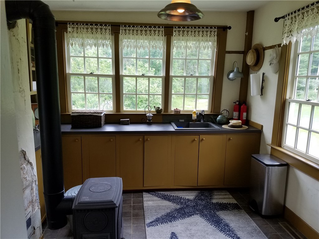 69 Foster Center Road Foster, RI 02825 - Photo 21 of 47