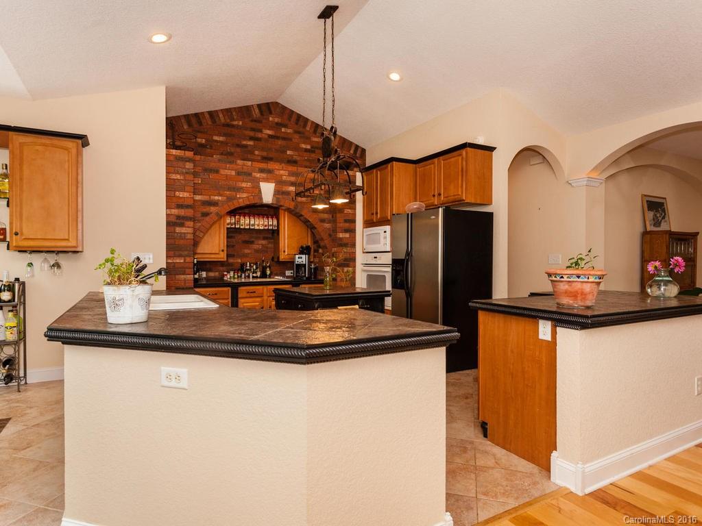 58 Joe Jenkins Road Fairview, NC 28730 - Photo 5 of 24 Gallery Image 5