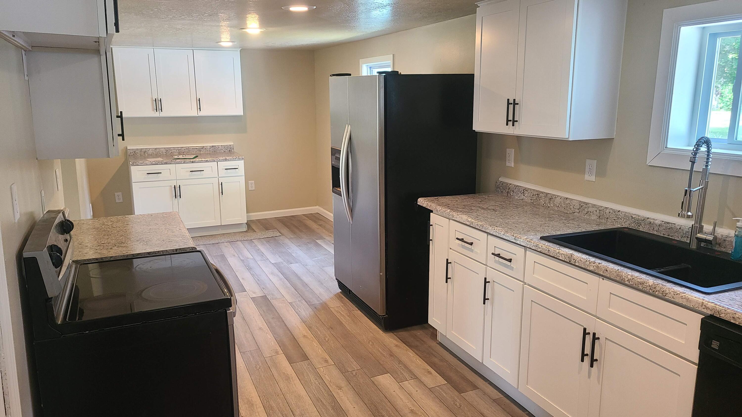 15442 Flowerfield Road Three Rivers, MI 49093 - Photo 3 of 37 20250722_114330