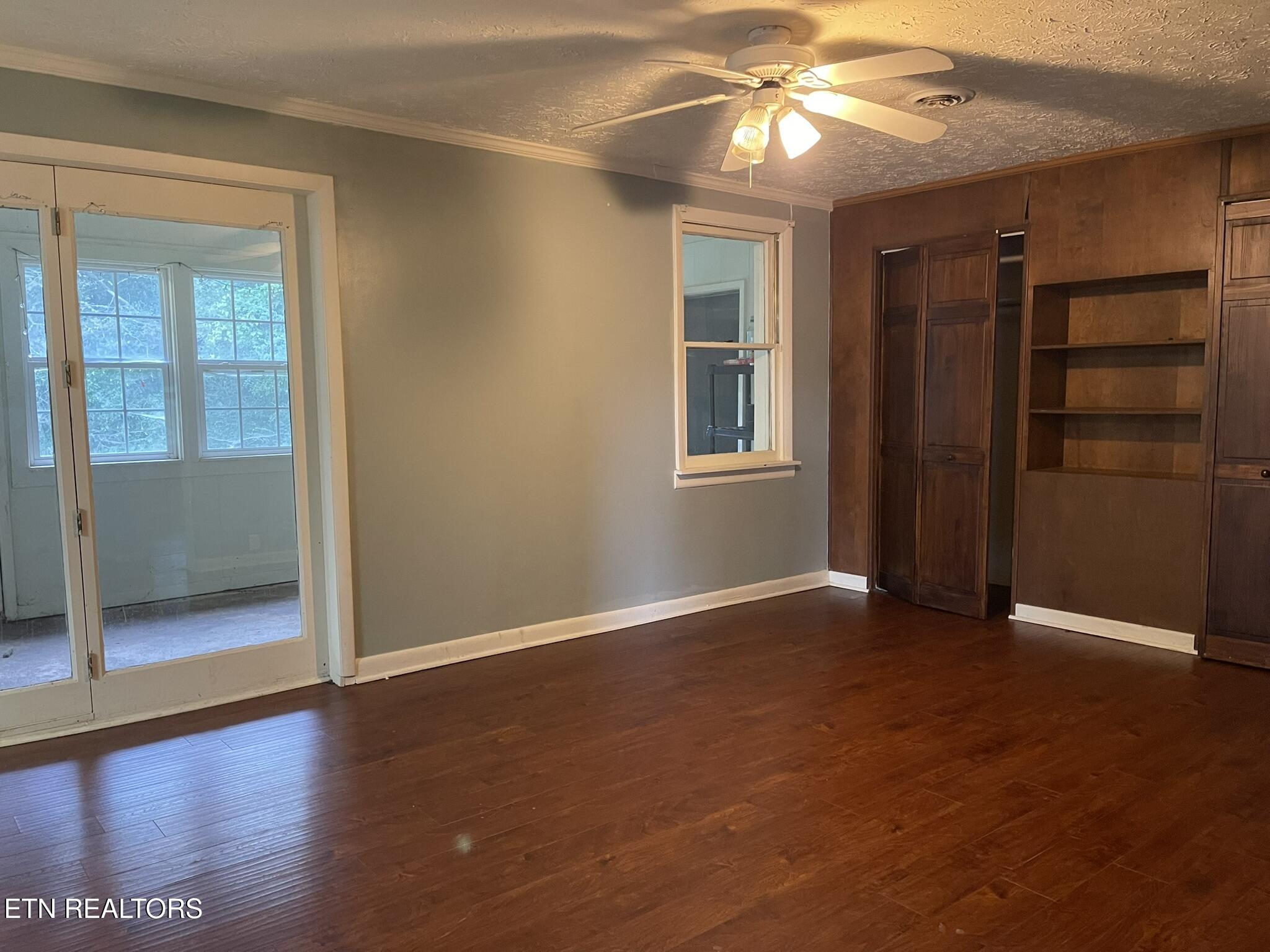 4656 Singleton Station Road Louisville, TN 37777 - Photo 6 of 20 Dining Area