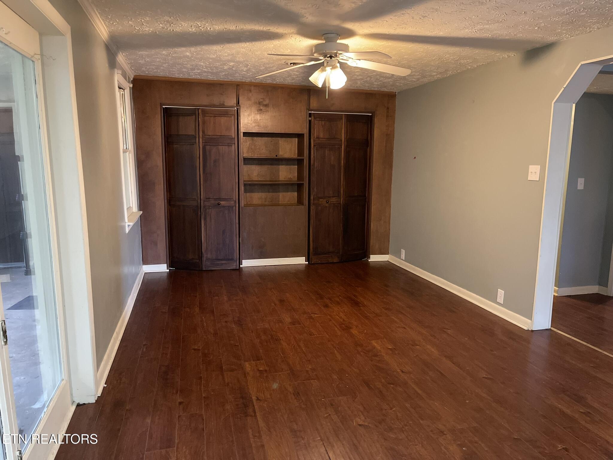 4656 Singleton Station Road Louisville, TN 37777 - Photo 10 of 20 Dining Area