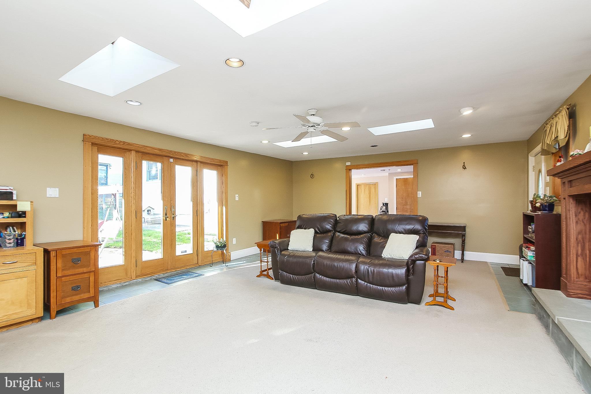 110 Forest Road Cherry Hill, NJ 08034 - Photo 12 of 42