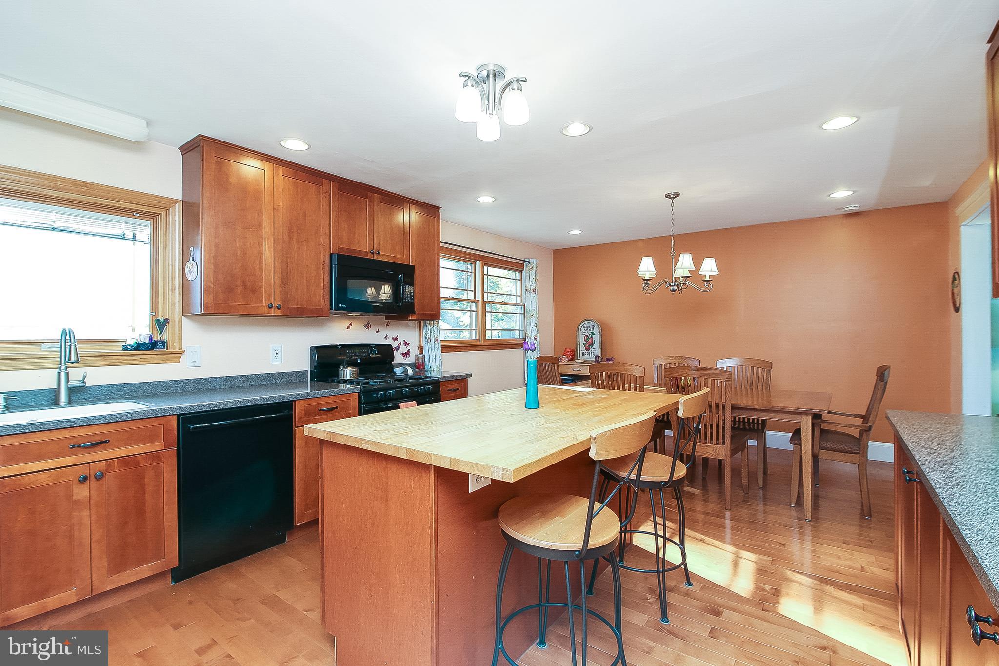 110 Forest Road Cherry Hill, NJ 08034 - Photo 2 of 42