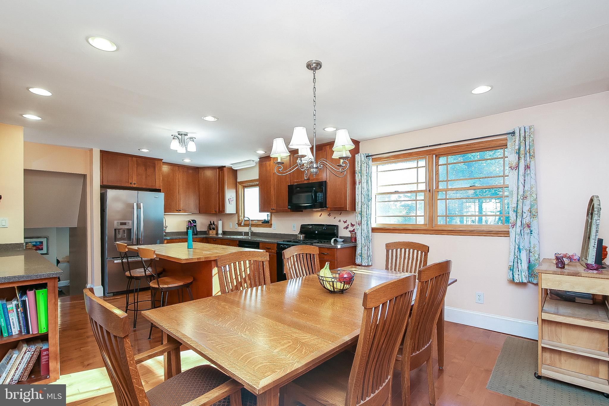 110 Forest Road Cherry Hill, NJ 08034 - Photo 5 of 42