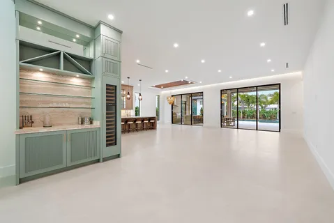 $8,000,000 | 247 Seville Road, West Palm Beach, FL 33405