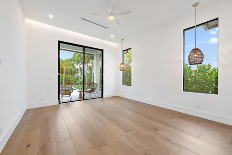 $8,000,000 | 247 Seville Road, West Palm Beach, FL 33405