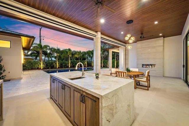 $8,000,000 | 247 Seville Road, West Palm Beach, FL 33405