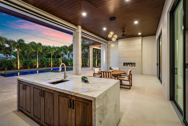 $8,000,000 | 247 Seville Road, West Palm Beach, FL 33405