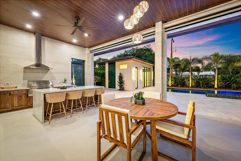 $8,000,000 | 247 Seville Road, West Palm Beach, FL 33405