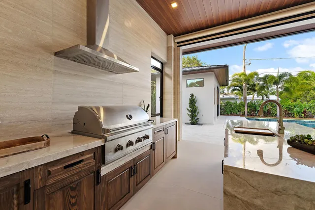 $8,000,000 | 247 Seville Road, West Palm Beach, FL 33405