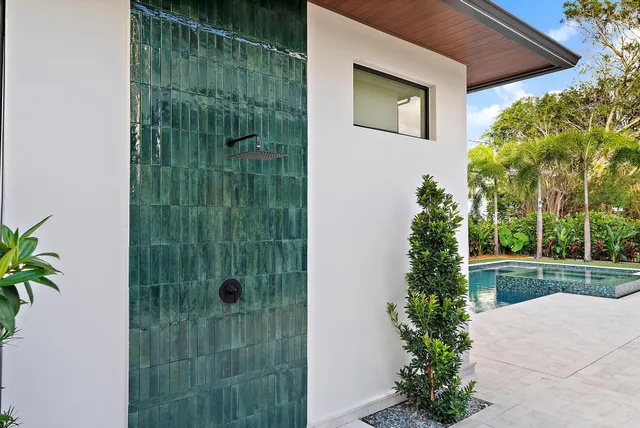 $8,000,000 | 247 Seville Road, West Palm Beach, FL 33405