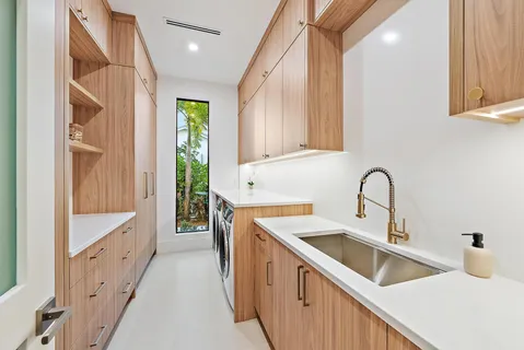 $8,000,000 | 247 Seville Road, West Palm Beach, FL 33405