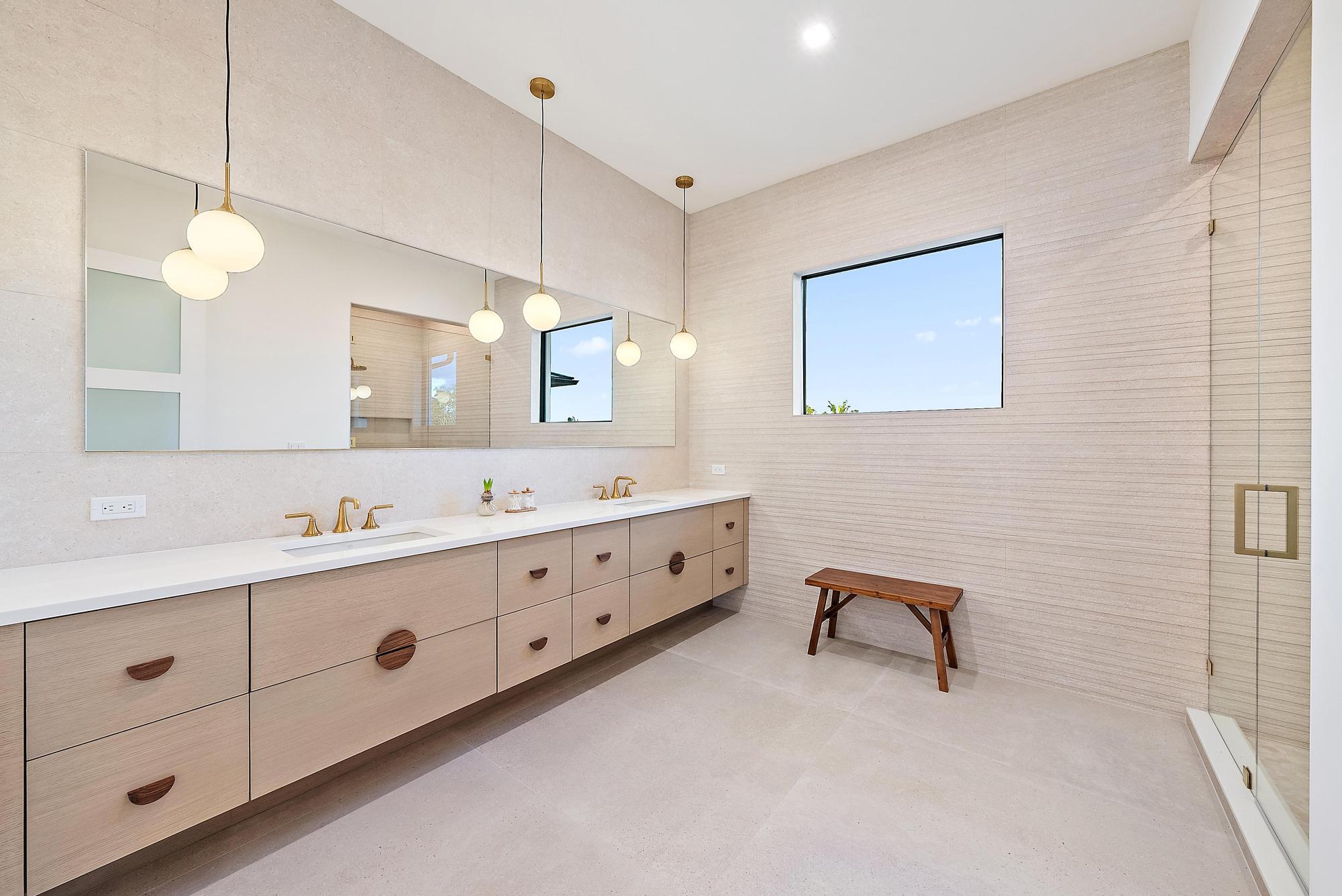 247 Seville Road West Palm Beach, FL 33405 - Photo 37 of 48 36-247 Seville Rd-49 Bath 2