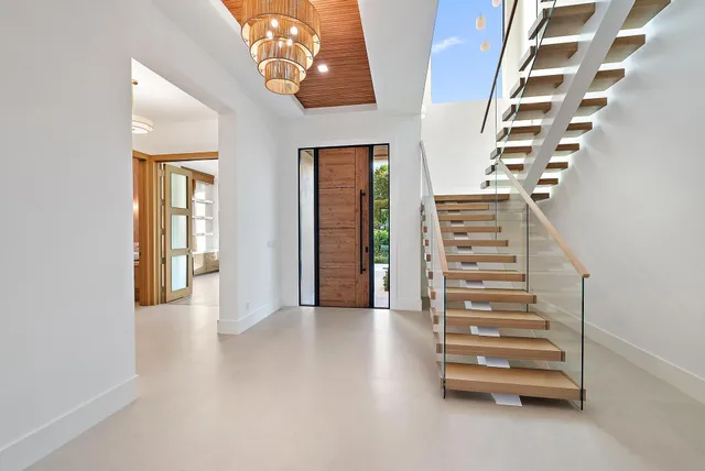 $8,000,000 | 247 Seville Road, West Palm Beach, FL 33405