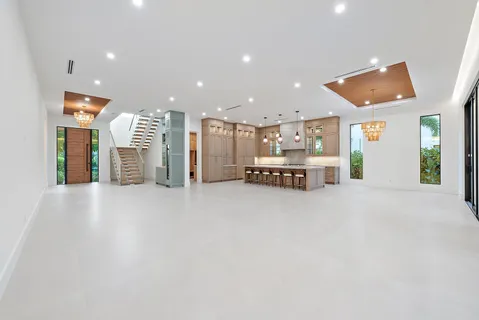 $8,000,000 | 247 Seville Road, West Palm Beach, FL 33405