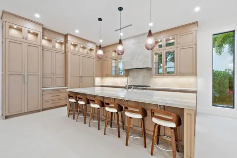 $8,000,000 | 247 Seville Road, West Palm Beach, FL 33405