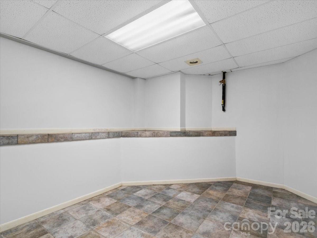 21 Ridge Terrace Asheville, NC 28804 - Photo 46 of 47 a view of an empty room