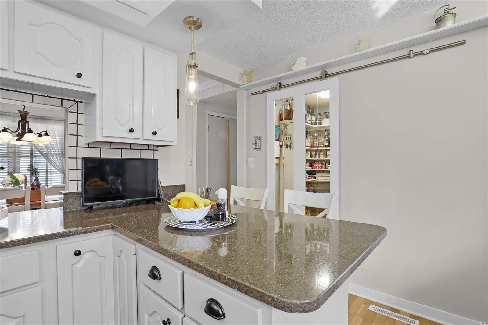 1606 Griffiths Road Sorento, IL 62086 - Photo 15 of 43