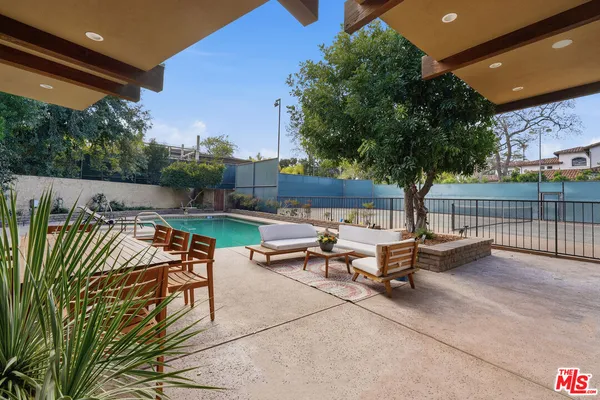$19,750 | 17424 Cumpston Street, Encino, CA 91316
