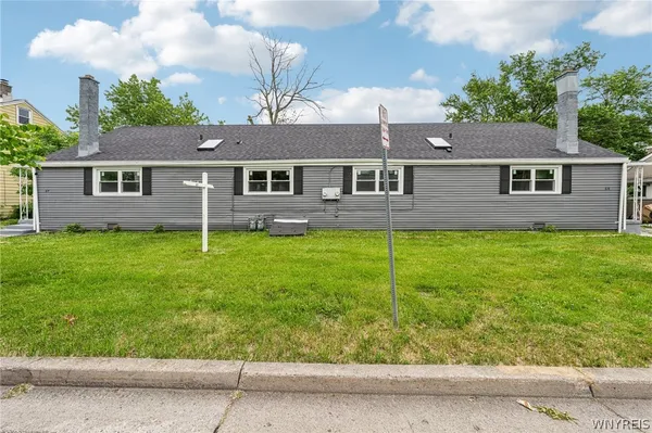 $209,000 | 64 Curwood Court, Tonawanda, NY 14150