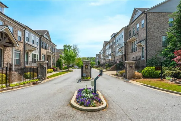 $689,500 | 3575 Parkside Way, Brookhaven, GA 30319