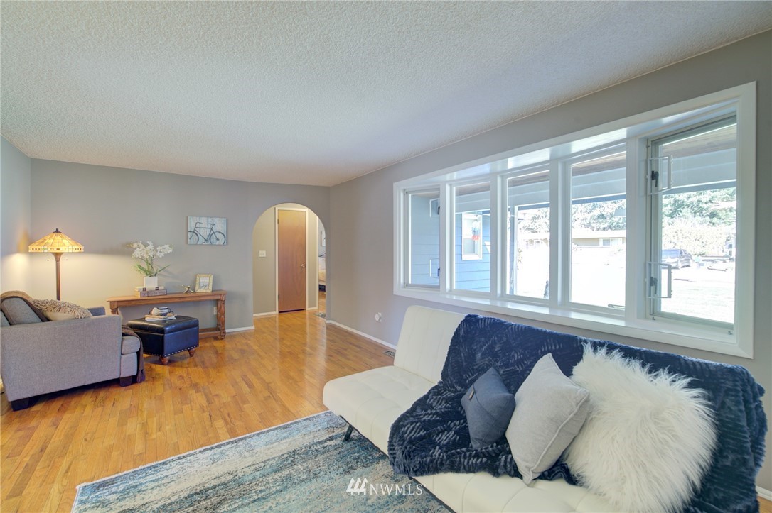 15441 Southeast 144th Place Renton, WA 98059 - Photo 8 of 32 Gallery Image 8