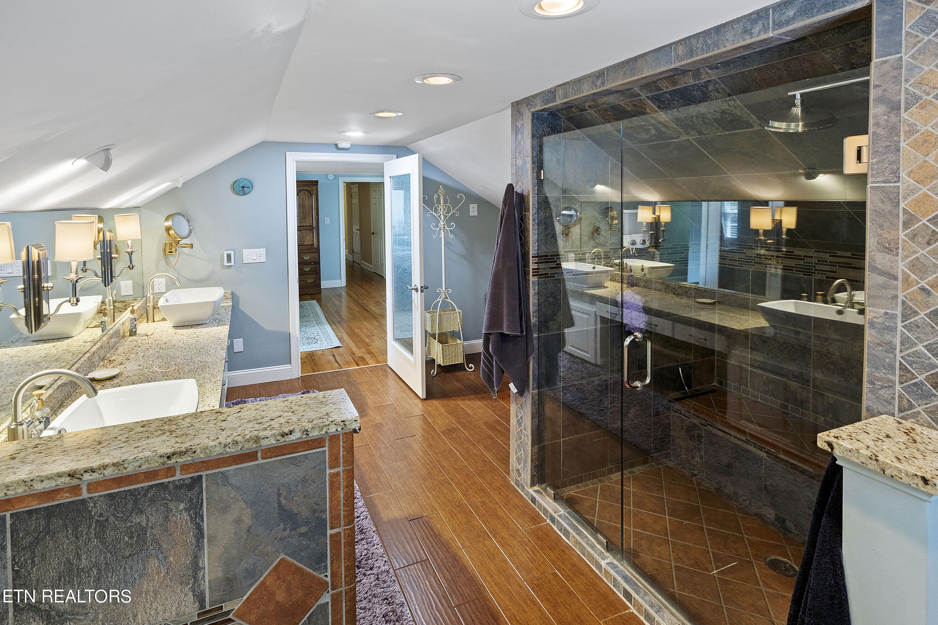 704 Claiborne Road La Follette, TN 37766 - Photo 26 of 46 Master Bath w/radiant floors