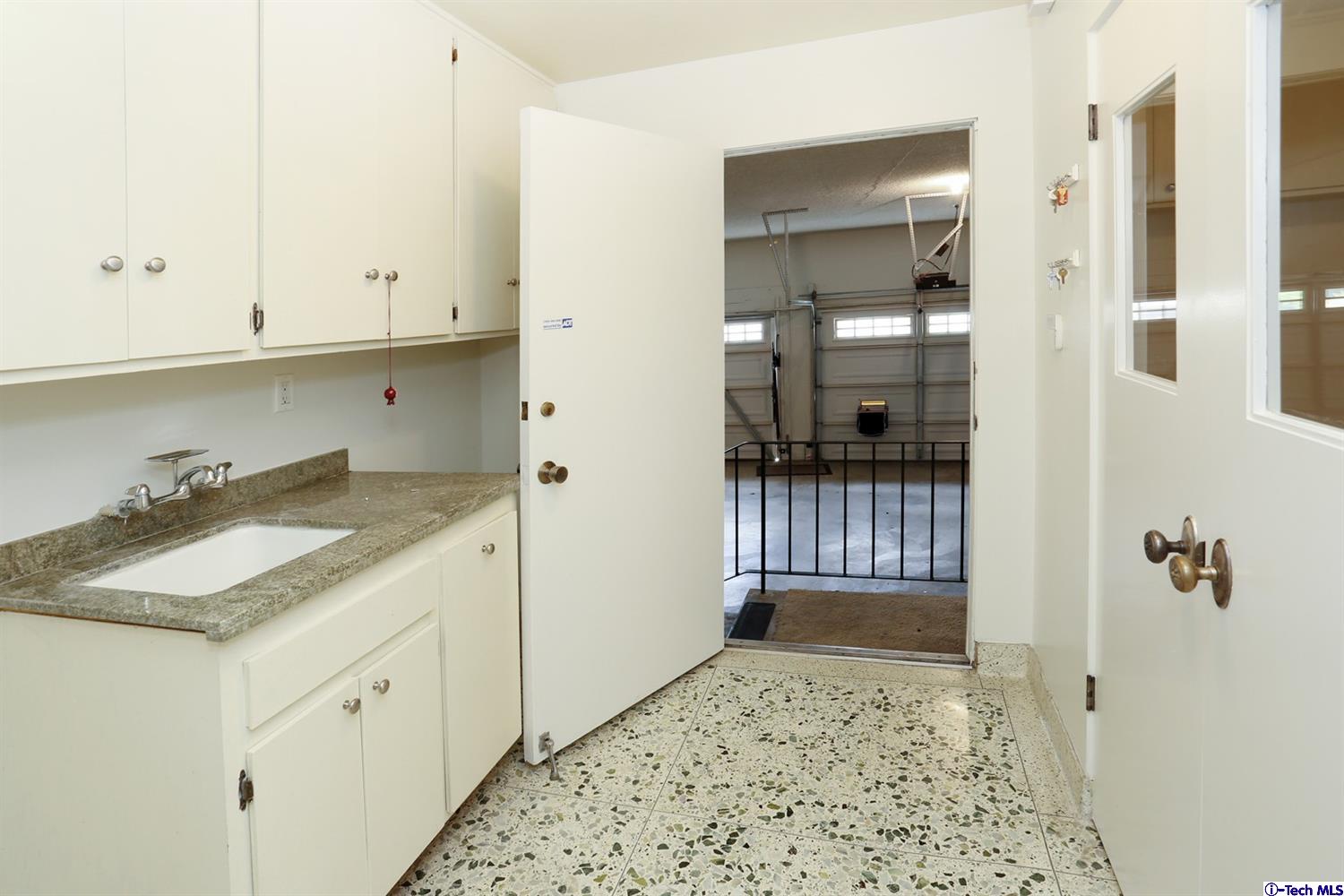 1412 Valley View Road, Unit 1 Glendale, CA 91202 - Photo 34 of 76