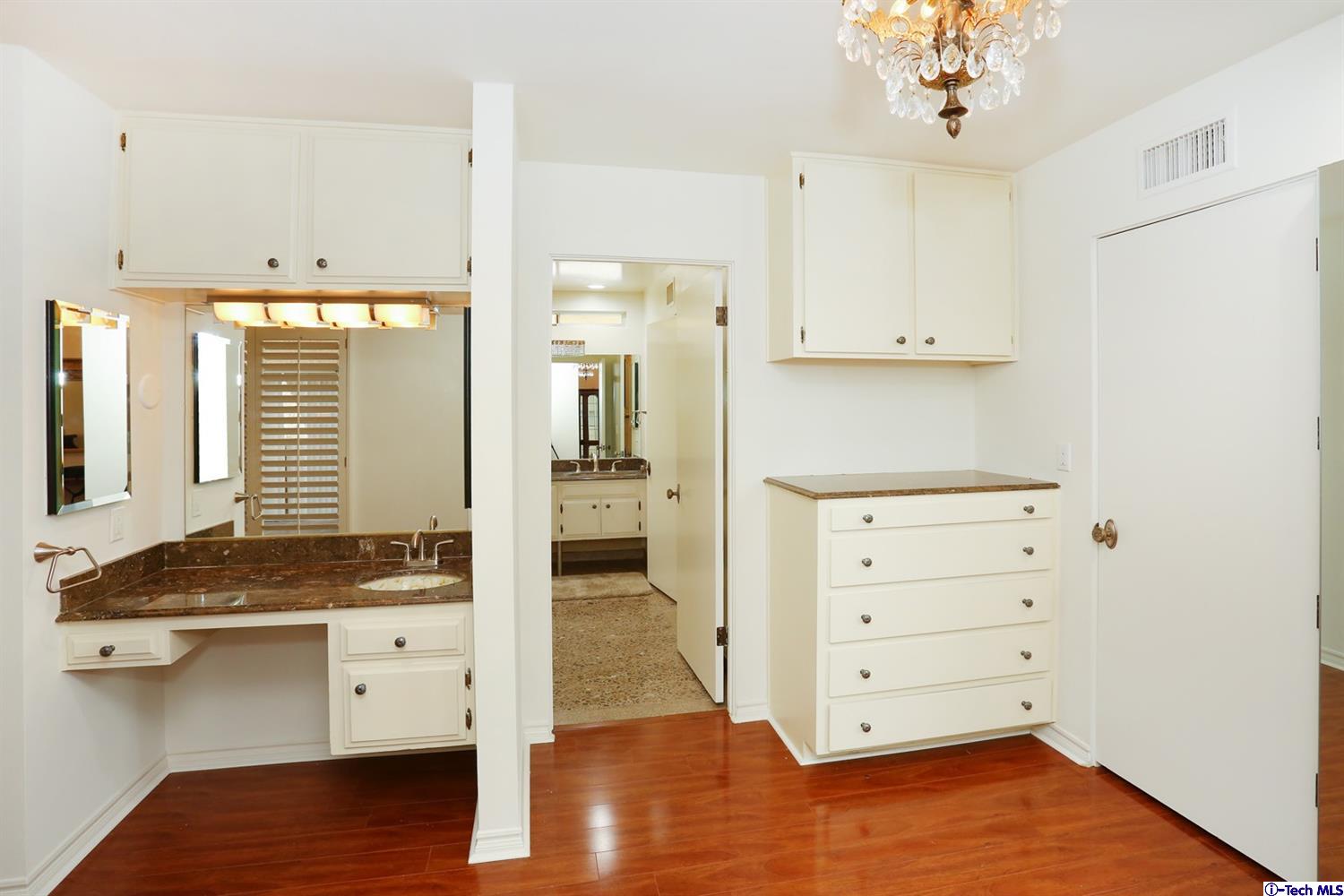 1412 Valley View Road, Unit 1 Glendale, CA 91202 - Photo 49 of 76