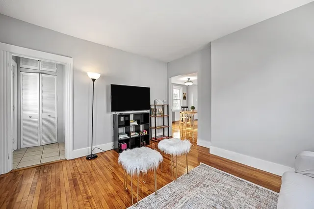 $385,000 | 10 Steele Street, Worcester, MA 01607