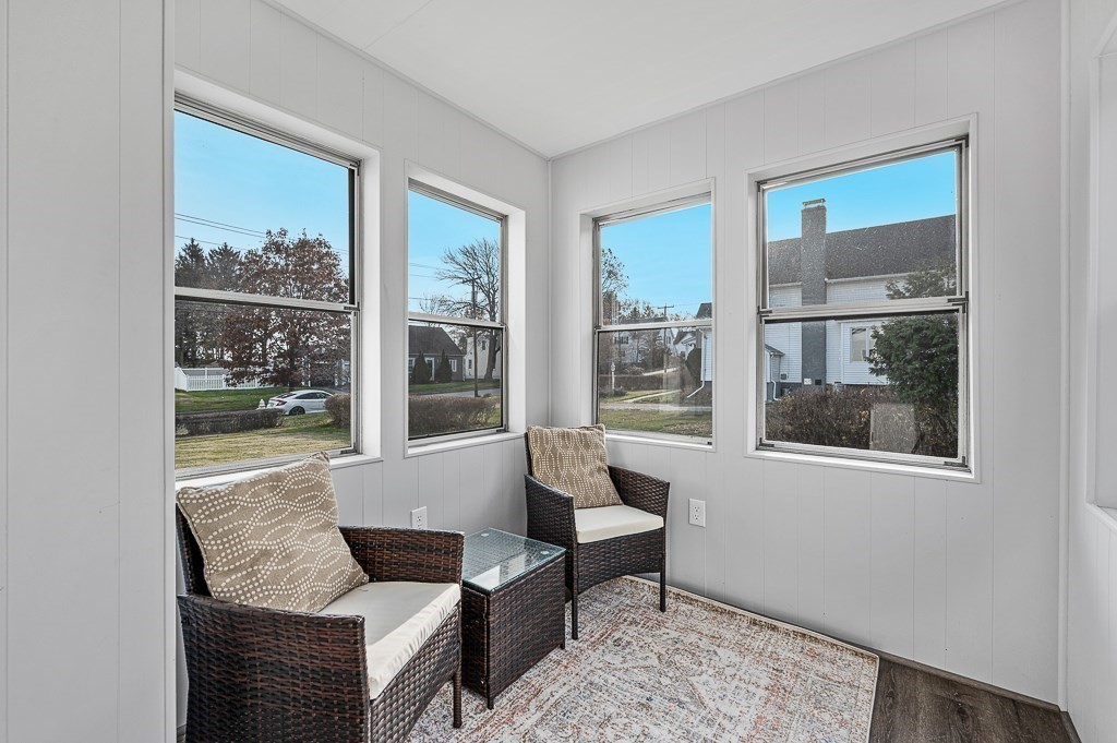 10 Steele Street Worcester, MA 01607 - Photo 2 of 29