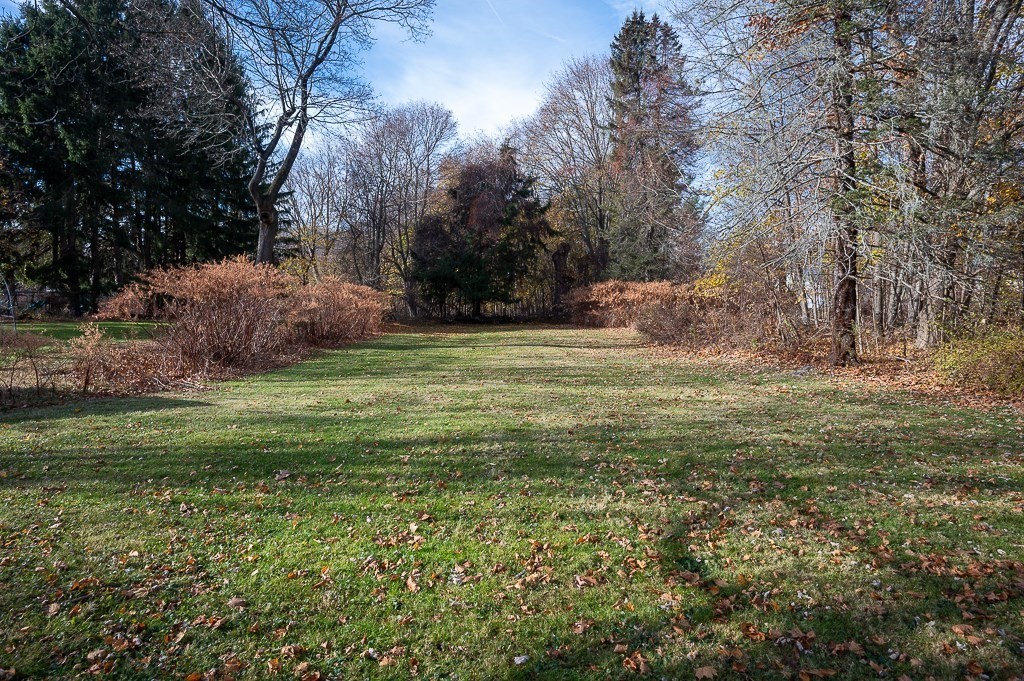 10 Steele Street Worcester, MA 01607 - Photo 25 of 29