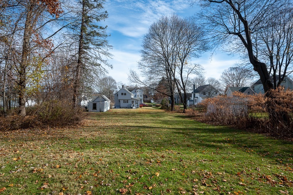 10 Steele Street Worcester, MA 01607 - Photo 26 of 29