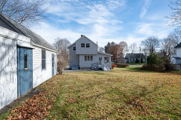 $381,500 | 10 Steele Street, Worcester, MA 01607