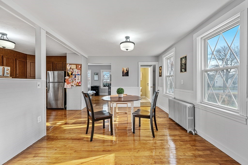 10 Steele Street Worcester, MA 01607 - Photo 4 of 29