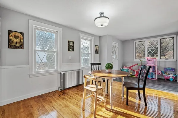 $381,500 | 10 Steele Street, Worcester, MA 01607