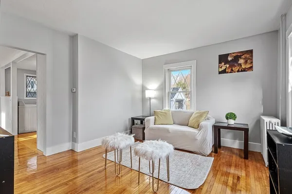 $381,500 | 10 Steele Street, Worcester, MA 01607
