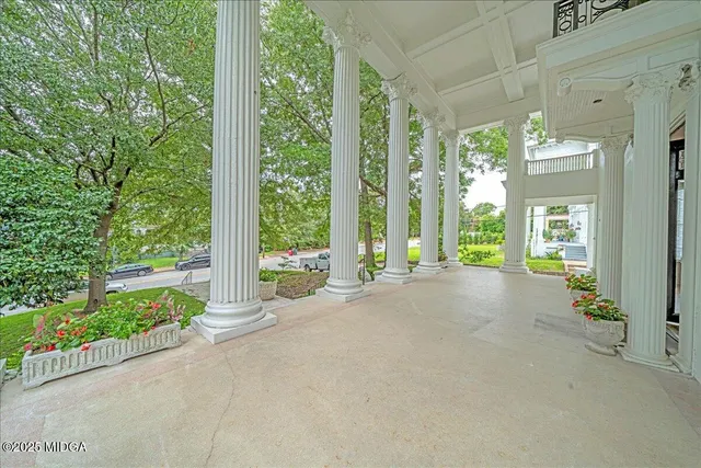 $1,625,000 | 195 College Street, Macon, GA 31201