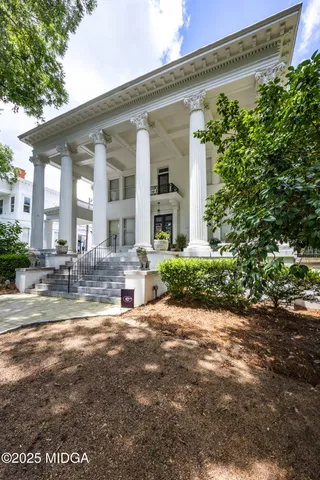 $1,625,000 | 195 College Street, Macon, GA 31201