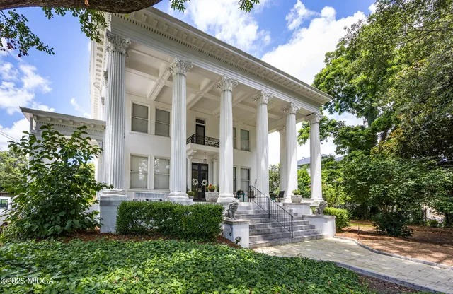 $1,625,000 | 195 College Street, Macon, GA 31201