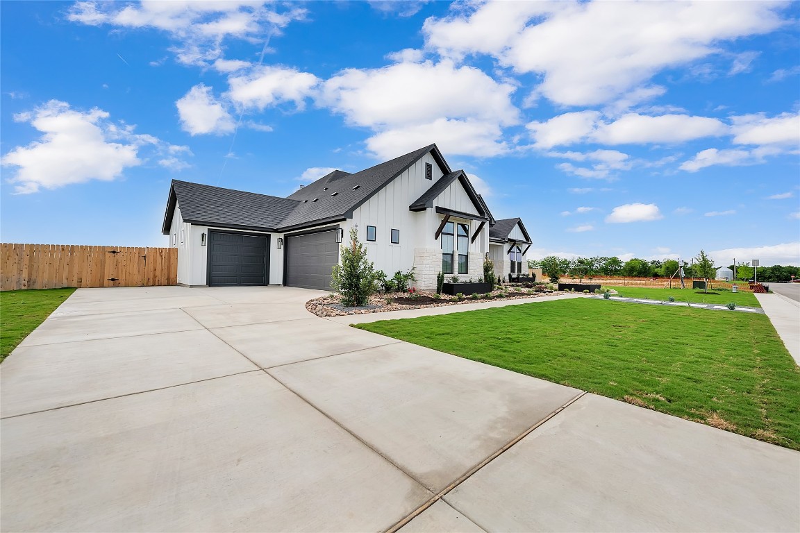 200 Saddle Springs Road Georgetown, TX 78633 - Photo 5 of 40