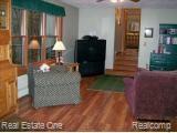 5300 King Road Howell, MI 48843 - Photo 10 of 22 Living room