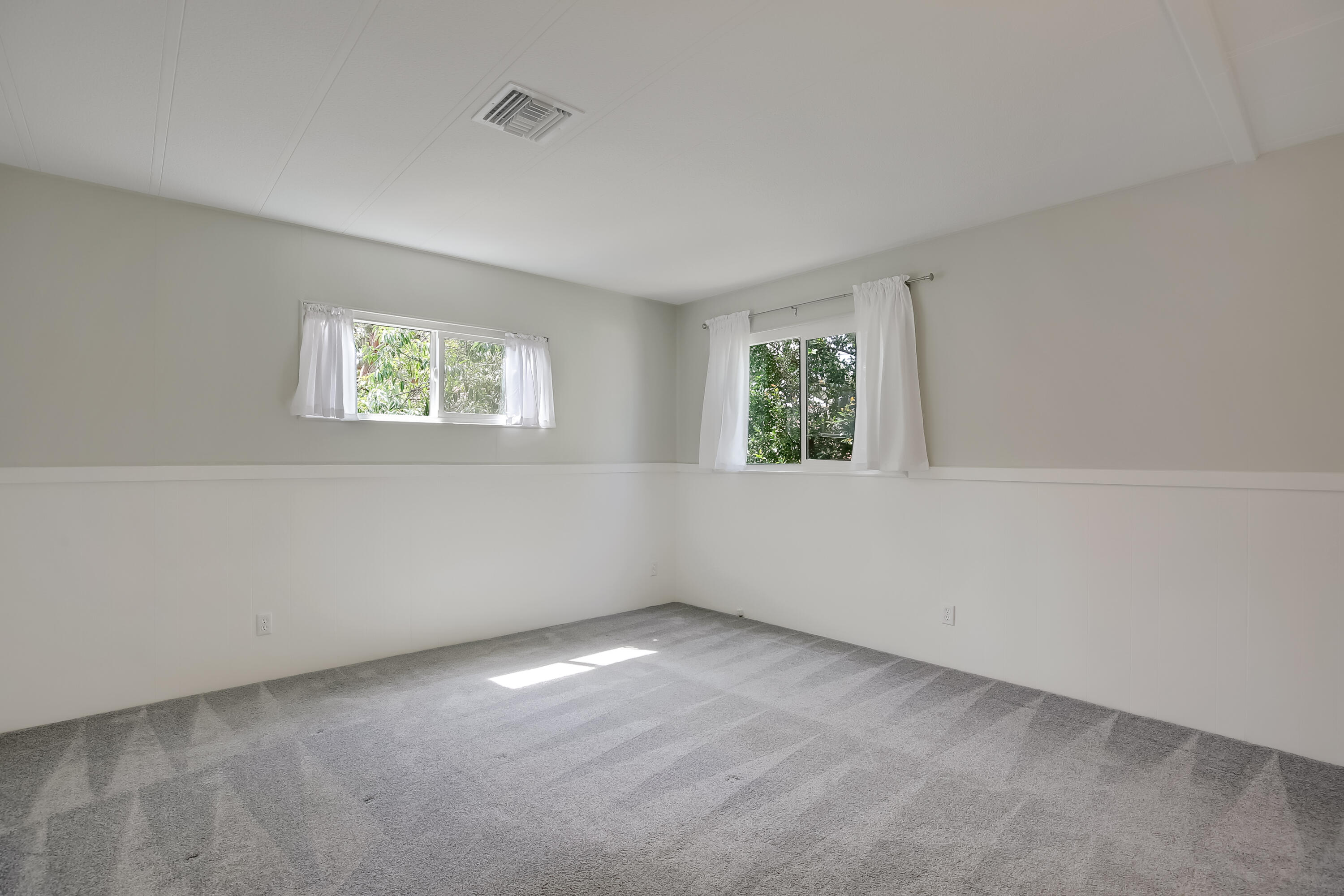 6180 Via Real, Unit 2 Carpinteria, CA 93013 - Photo 14 of 38 Primary bedroom 1